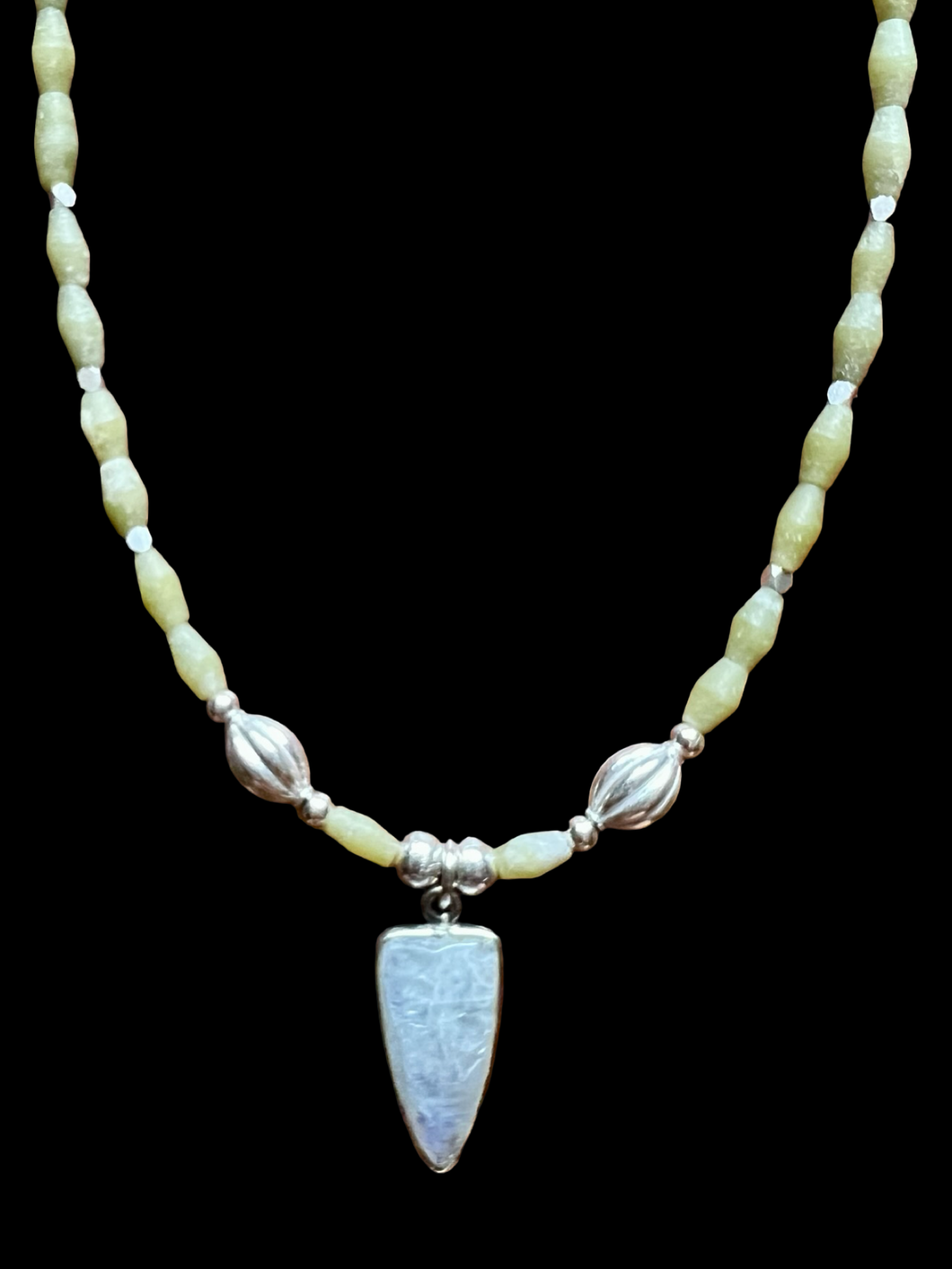 moonstone w/pistachio calcite