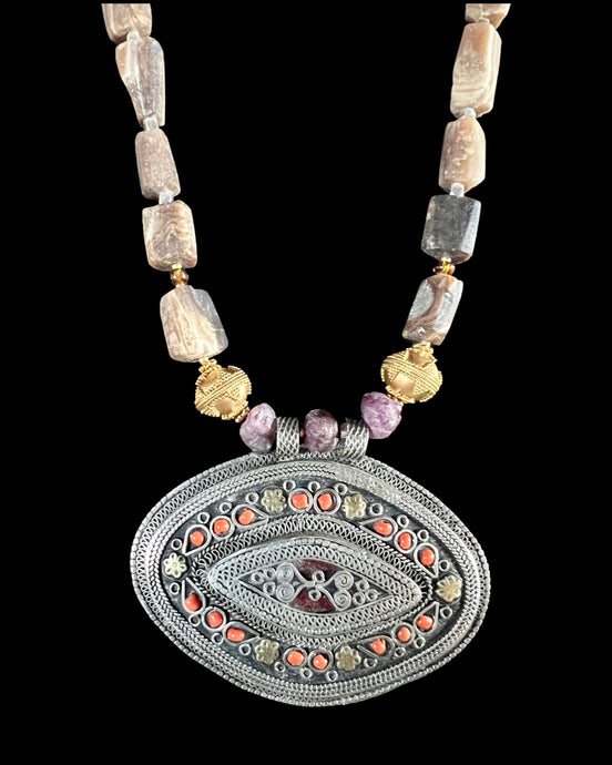 vintage turkmen pendant w/brown agate & ruby